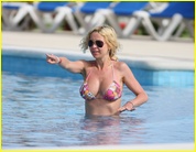 Alicia Douvall naked picture