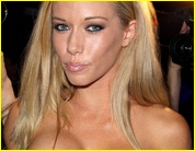 Kendra Wilkinson naked picture