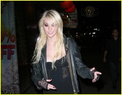 Taylor Momsen naked picture