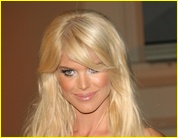Victoria Silvstedt naked picture