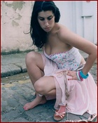 amy-winehouse_14.jpg - 77 KB