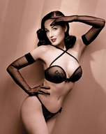 dita-von-teese_02.jpg - 102 KB