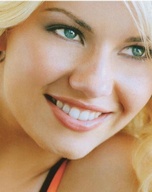 elisha-cuthbert_14.jpg - 119 KB