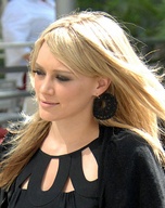 hilary-duff_10.jpg - 182 KB