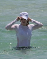 madonna_04.jpg - 107 KB
