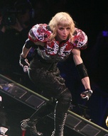 madonna_07.jpg - 133 KB