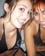 miley-cyrus_10.jpg - 65 KB