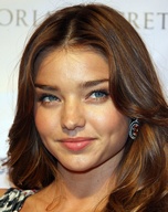 miranda-kerr_12.jpg - 159 KB