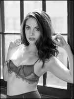 Alison Brie Nude Pictures