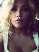 Emily Osment Nude Pictures