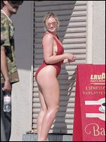 Iskra Lawrence Nude Pictures