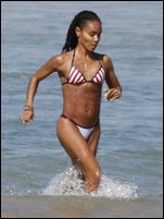 Jada Pinkett-Smith Nude Pictures