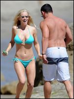 Jenny McCarthy Nude Pictures