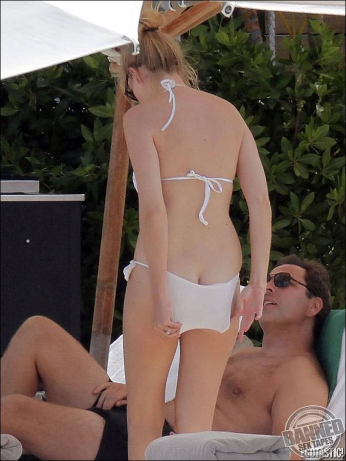 Lara stone sex