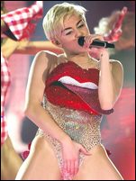 Miley Cyrus Nude Pictures