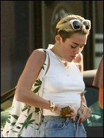 Miley Cyrus Nude Pictures