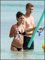 Rachel Bilson Nude Pictures