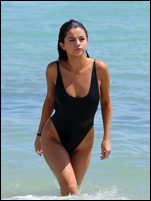 Selena Gomez Nude Pictures