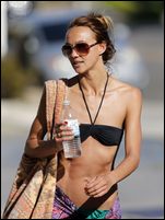 Sharni Vinson Nude Pictures