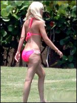 Tori Spelling Nude Pictures