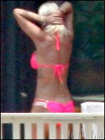 Tori Spelling Nude Pictures