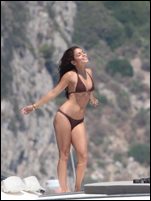 Vanessa Hudgens Nude Pictures