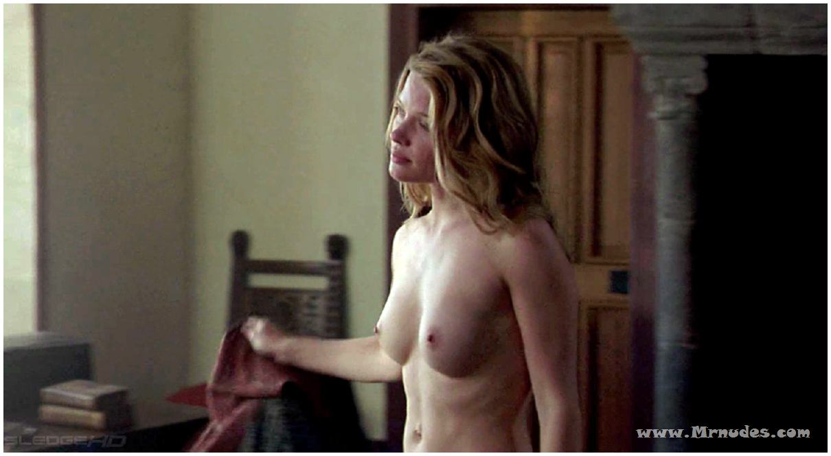 Melanie Scrofano Nude.