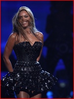 beyonce-knowles_01.jpg - 129 KB