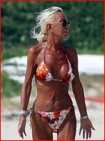 donatella-versace_12.jpg - 153 KB