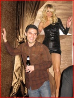 paris-hilton_07.jpg - 263 KB