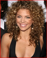 annalynne-mccord_09.jpg - 242 KB