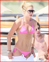 doutzen-kroes_07.jpg - 143 KB