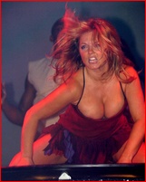 geri-halliwell_03.jpg - 209 KB