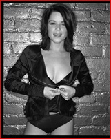 neve-campbell_16.jpg - 358 KB