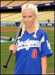 kendra-wilkinson_01.jpg - 175 KB