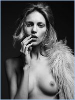 Anja Rubik Nude Pictures