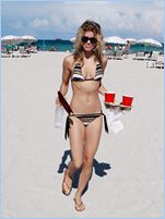 Annalynne Mccord Nude Pictures