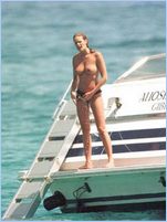 Elle Macpherson Nude Pictures