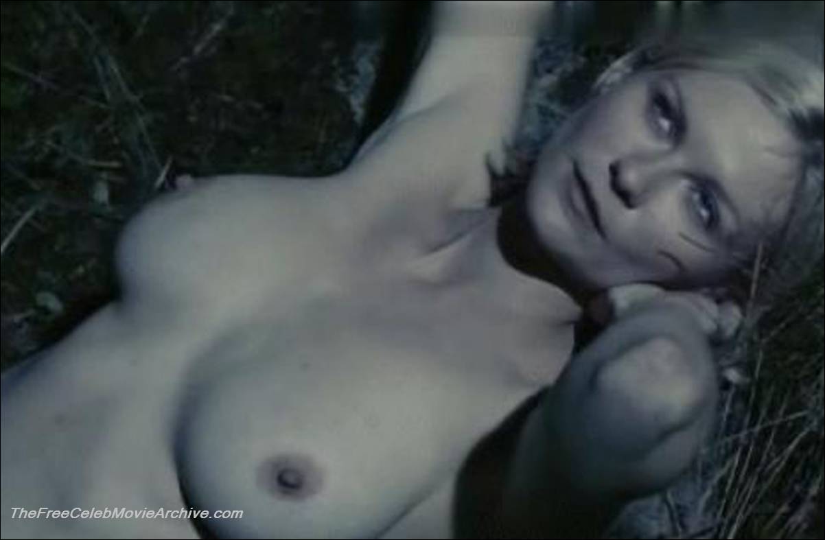 Kisten Dunst Nude 21