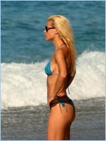 Michelle Hunziker Nude Pictures