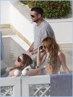Miley Cyrus Nude Pictures