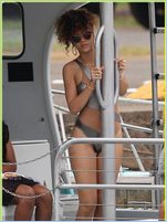 Rihanna Nude Pictures