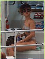 Rihanna Nude Pictures