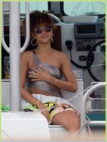 Rihanna Nude Pictures