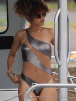 Rihanna Nude Pictures