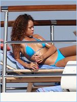 Rihanna Nude Pictures