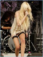 Taylor Momsen Nude Pictures