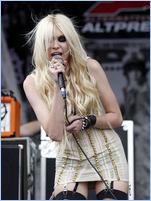 Taylor Momsen Nude Pictures