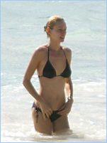 Uma Thurman Nude Pictures