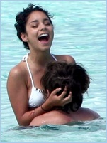 Vanessa Hudgens Nude Pictures